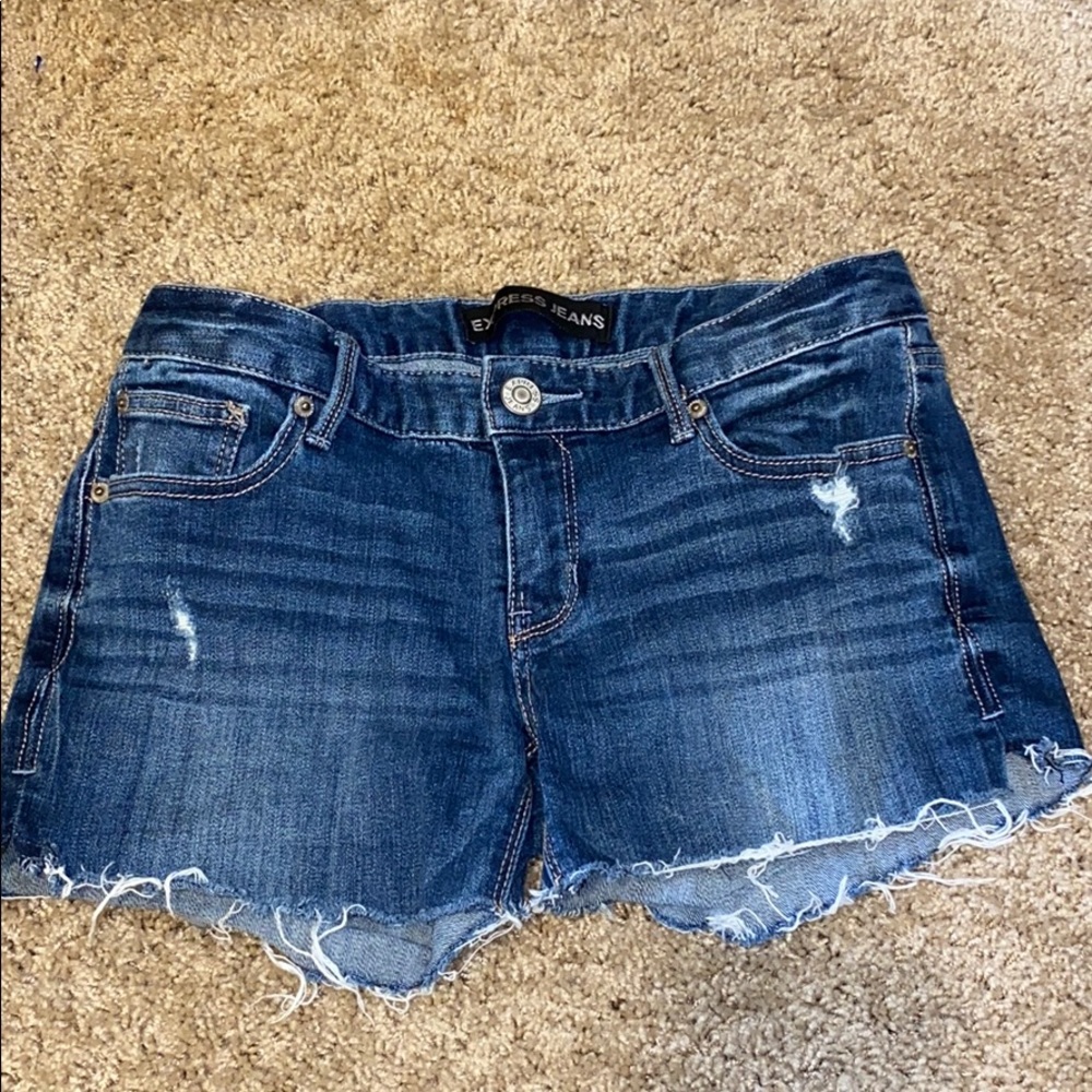Cut off shorts